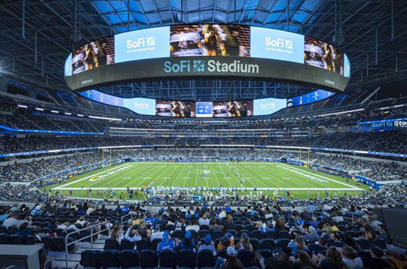 Sân vận động là SoFi tại Los Angeles với sức chứa 70.240 chỗ