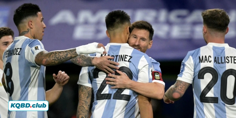Messi lui về hậu trường và cuộc lột xác nhân sự đầy ngoạn mục Messi lui về hậu trường và cuộc lột xác nhân sự đầy ngoạn mục